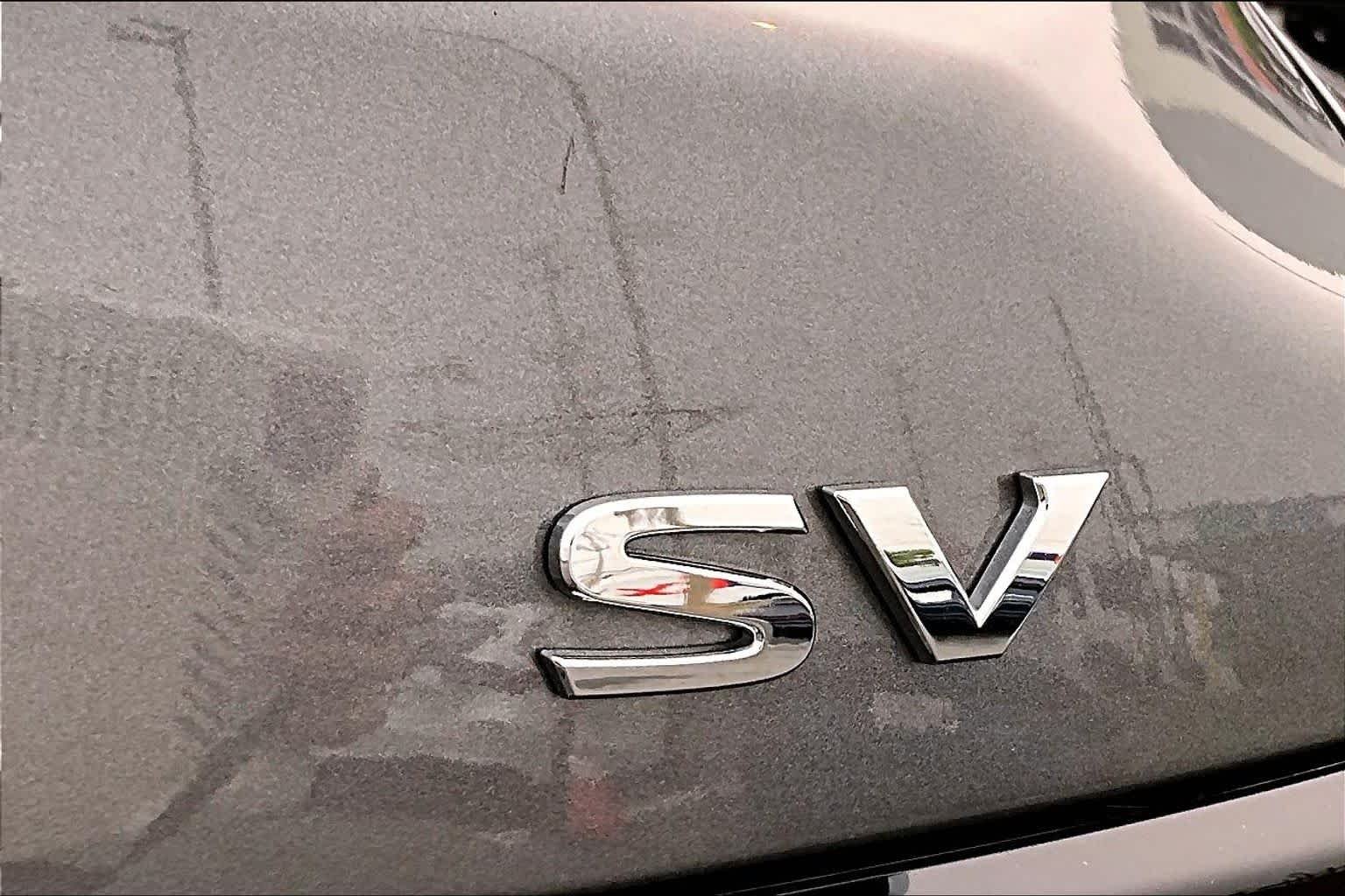 Used 2023 Gun Metallic Nissan SV image 10