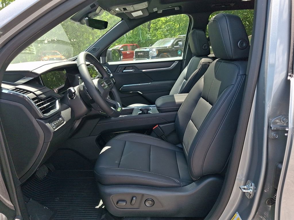 New 2026 Sterling Metallic GMC Elevation image 7