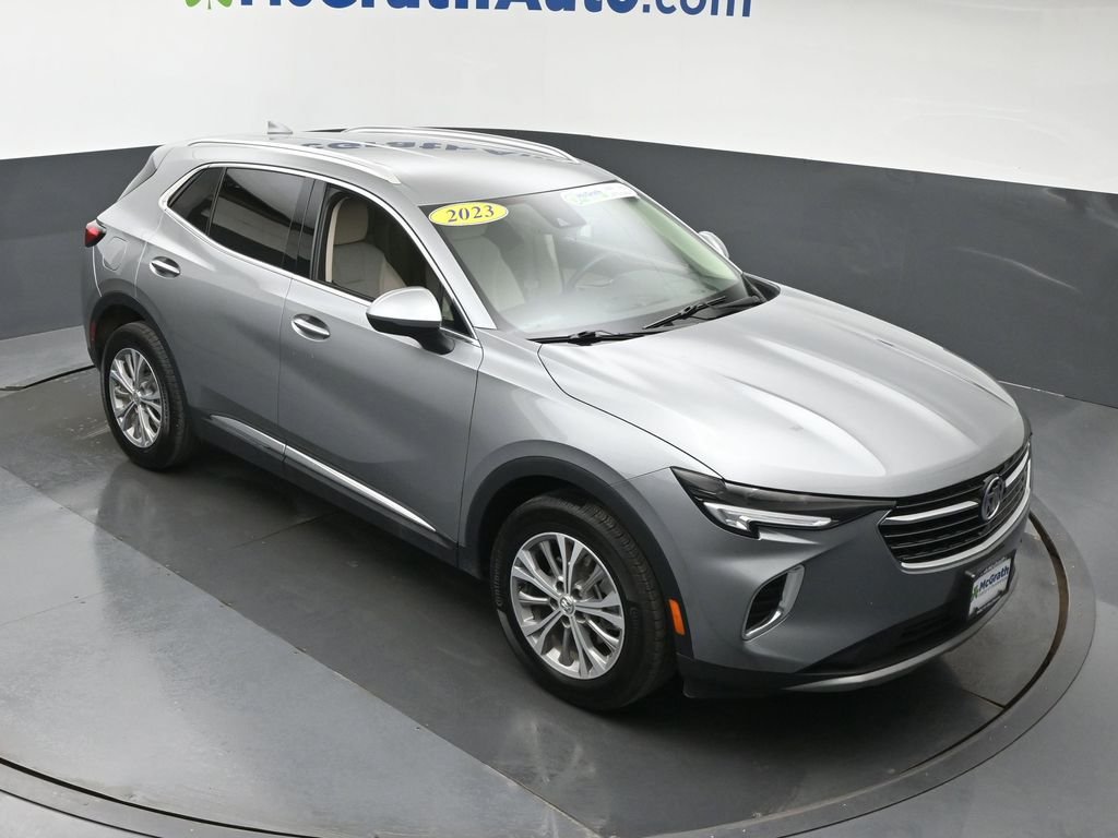 Used 2023 Gray Buick Preferred image 3