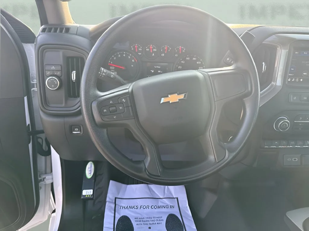 Used 2025 Summit White Chevrolet WT image 11