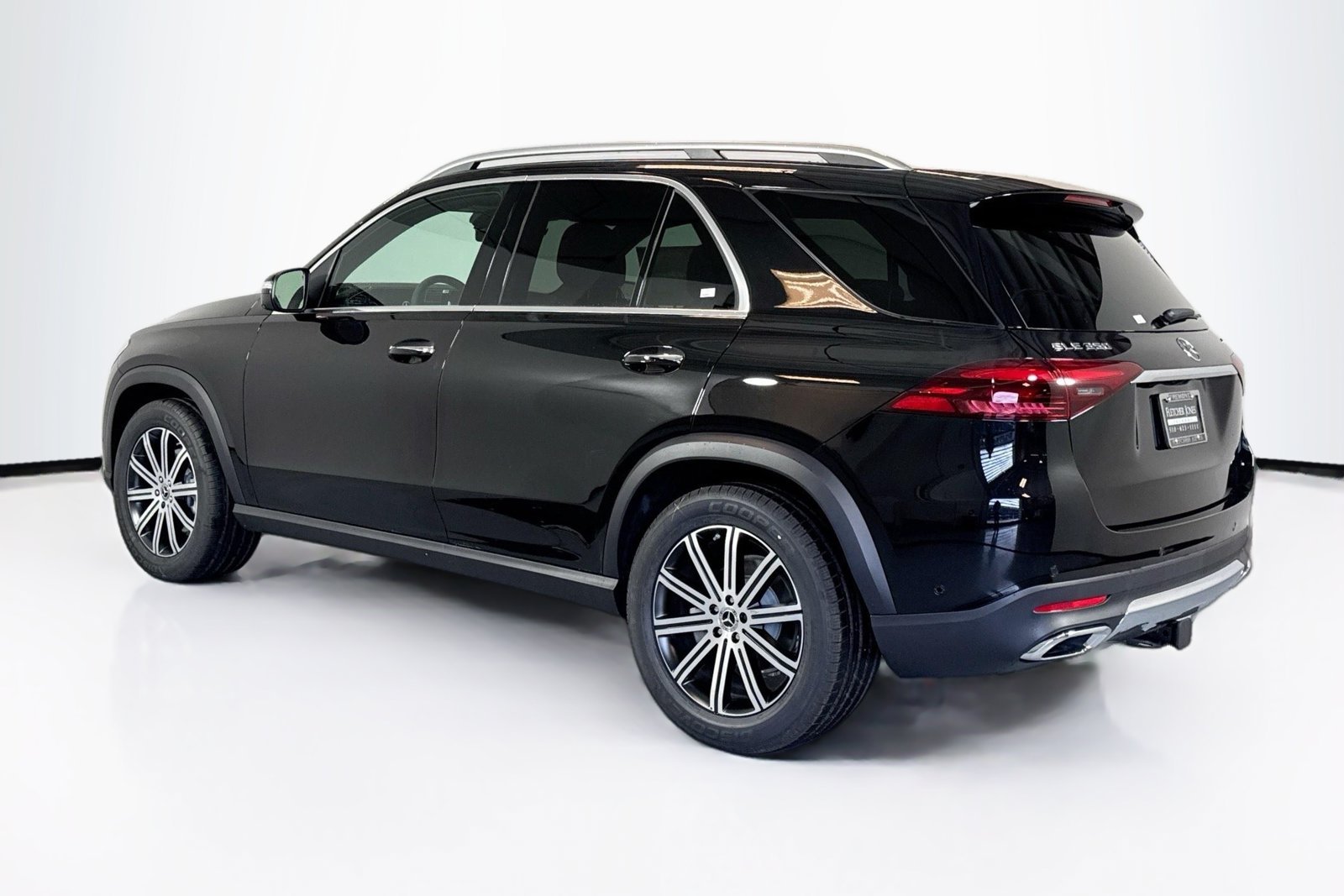 New 2026 Obsidian Black Metallic Mercedes-Benz GLE 350 image 7