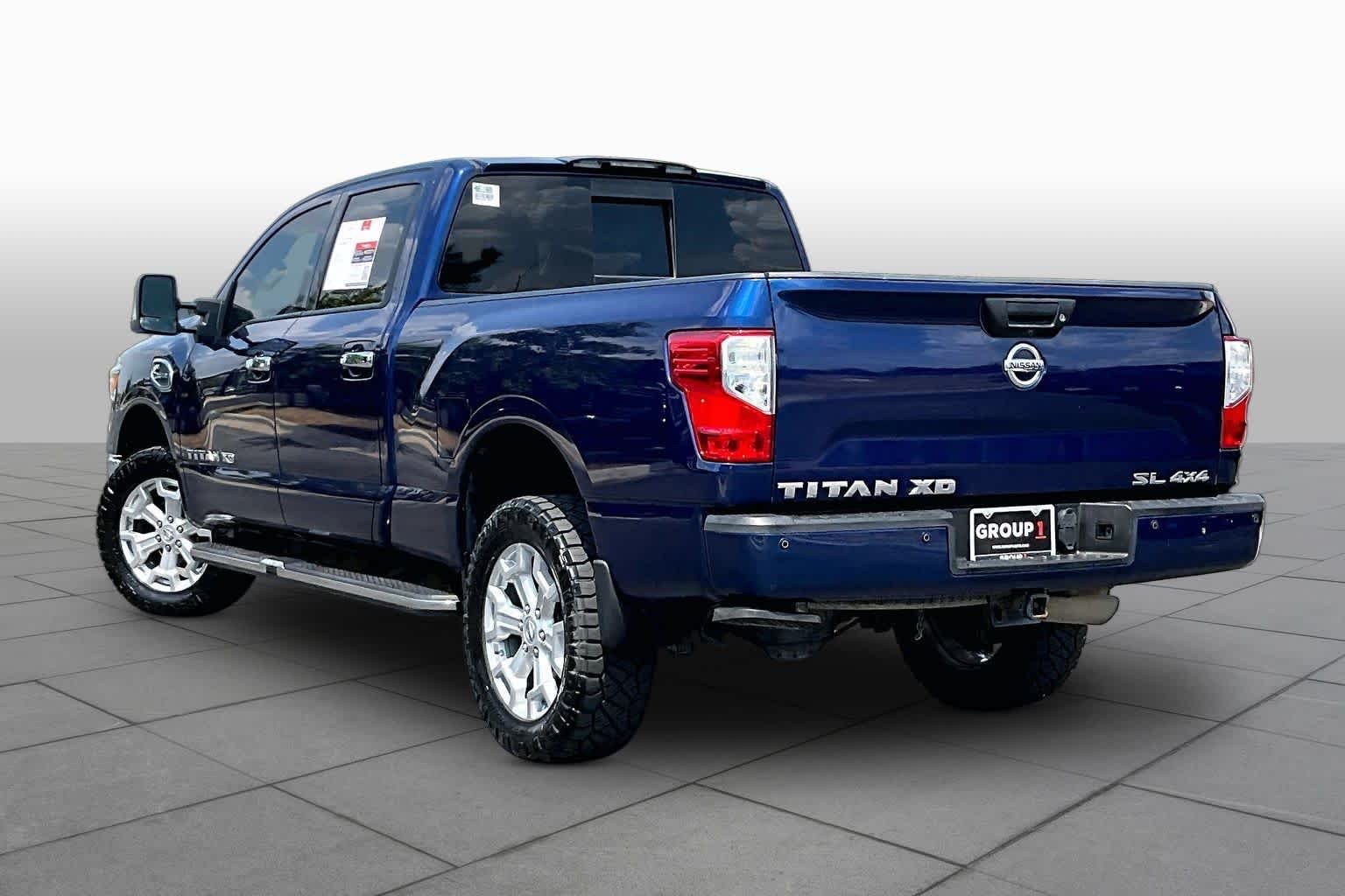 Used 2017 Deep Blue Pearl Nissan SL image 12