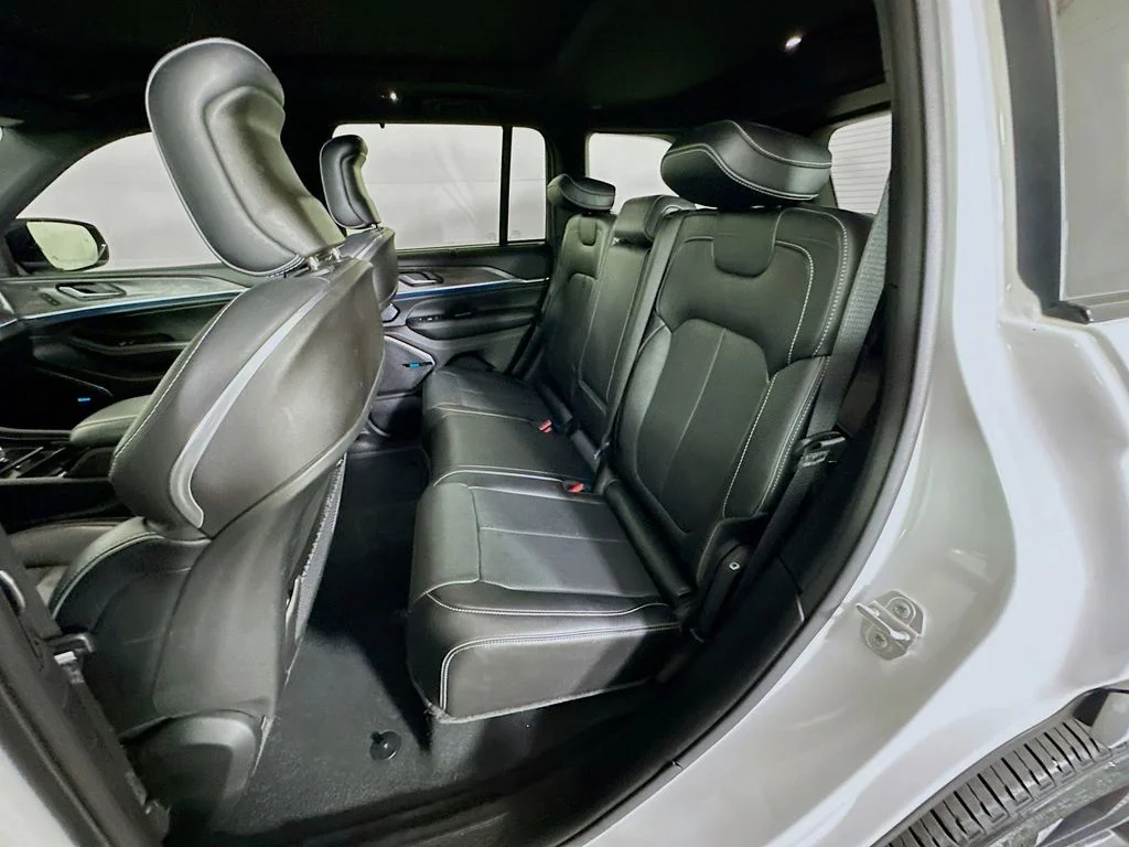 Used 2023 White Jeep Overland image 25