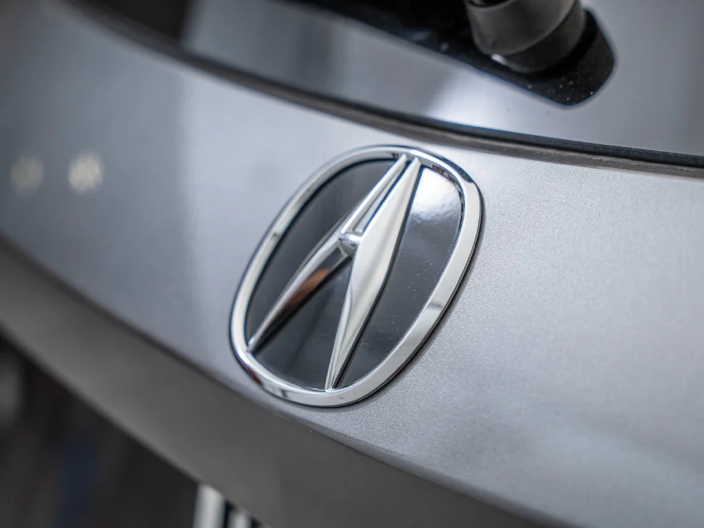 Used 2024 Liquid Carbon Metallic Acura Technology image 18
