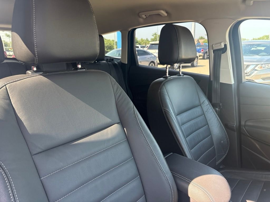 Used 2016 Magnetic Ford Titanium image 25