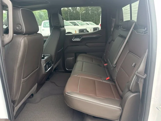 Used 2025 White GMC Denali image 15