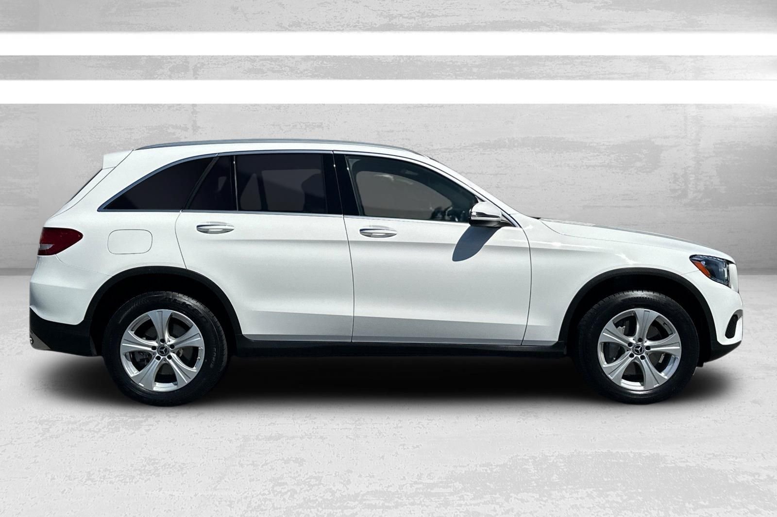 Used 2018 White Mercedes-Benz GLC 300 image 3