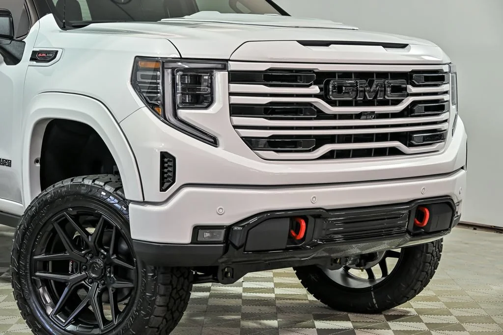 New 2026 Summit White GMC AT4 image 2