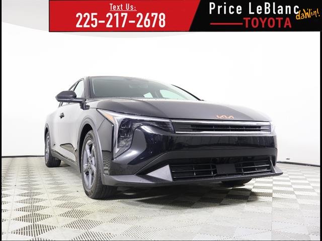 2025 Kia K4 LXS AT's photo