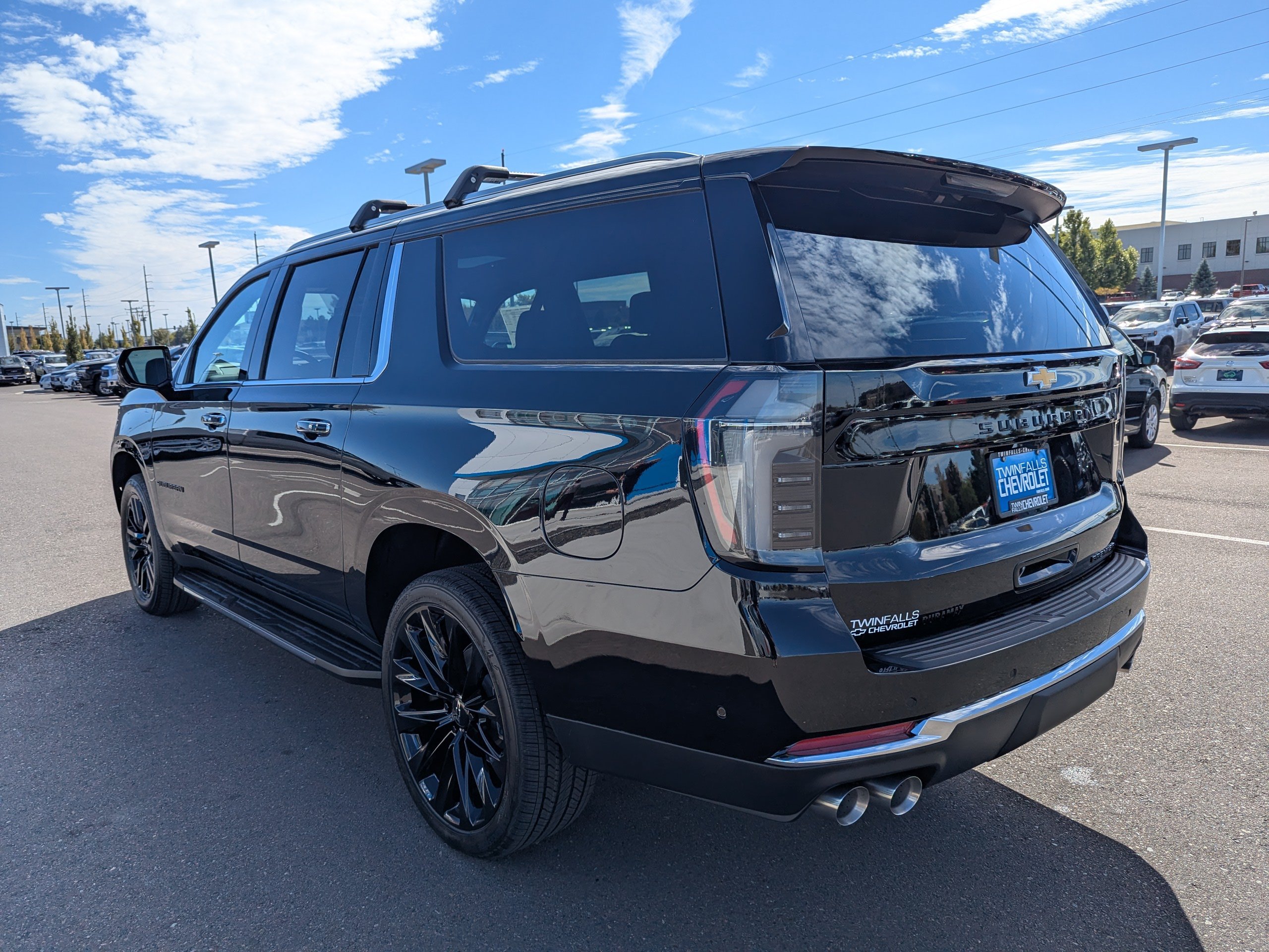 2026 Chevrolet Suburban Premier - Photo 34