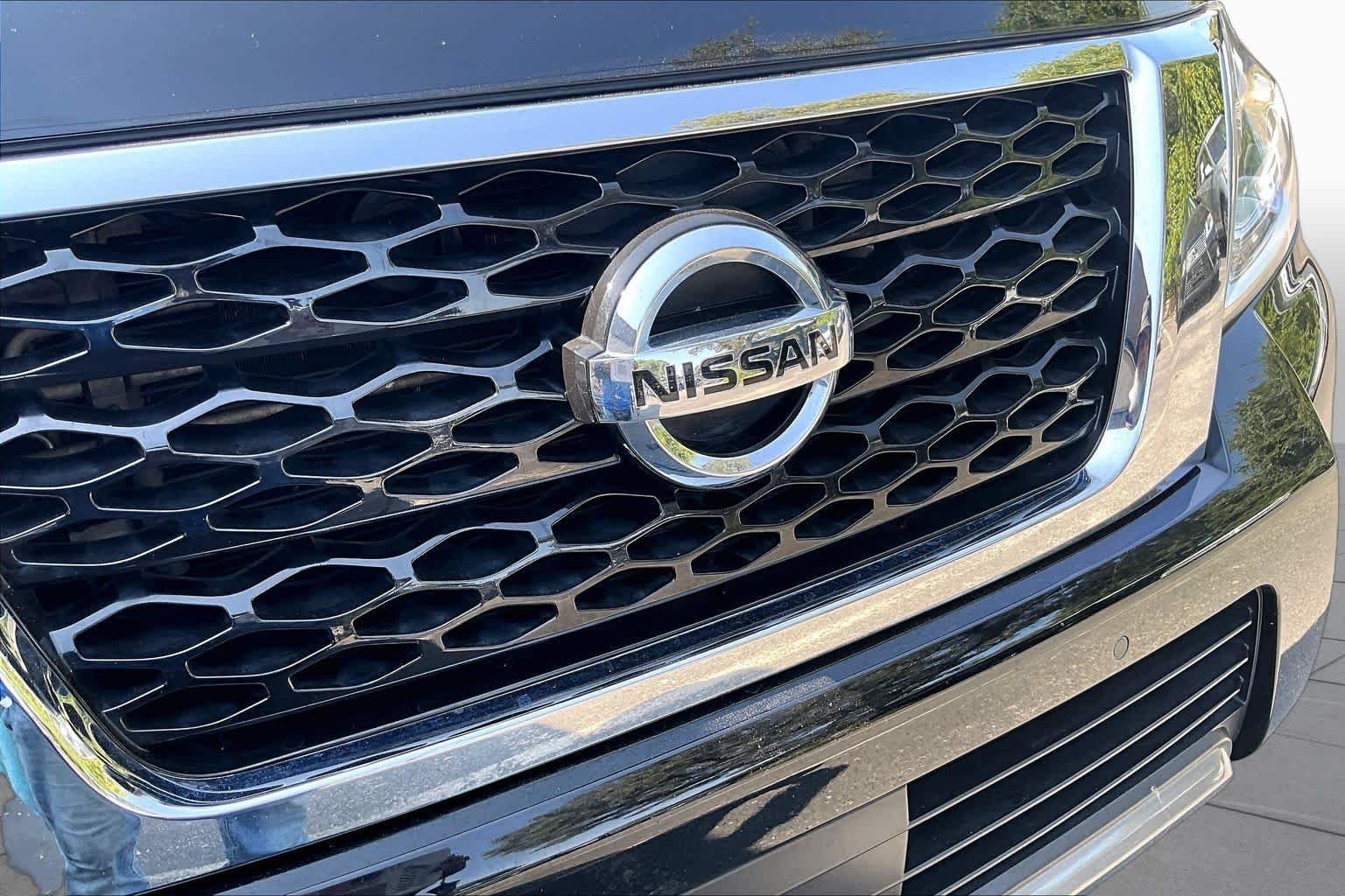 Used 2019 Super Black Nissan SV image 32