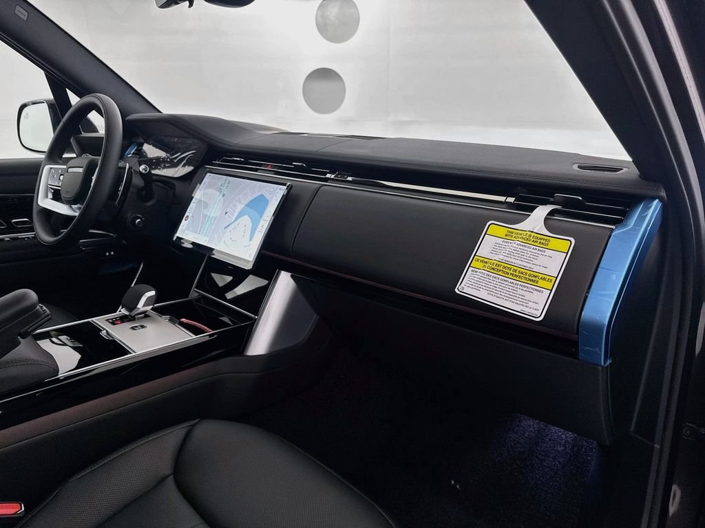 New 2026 Charente Grey Land Rover SE image 30