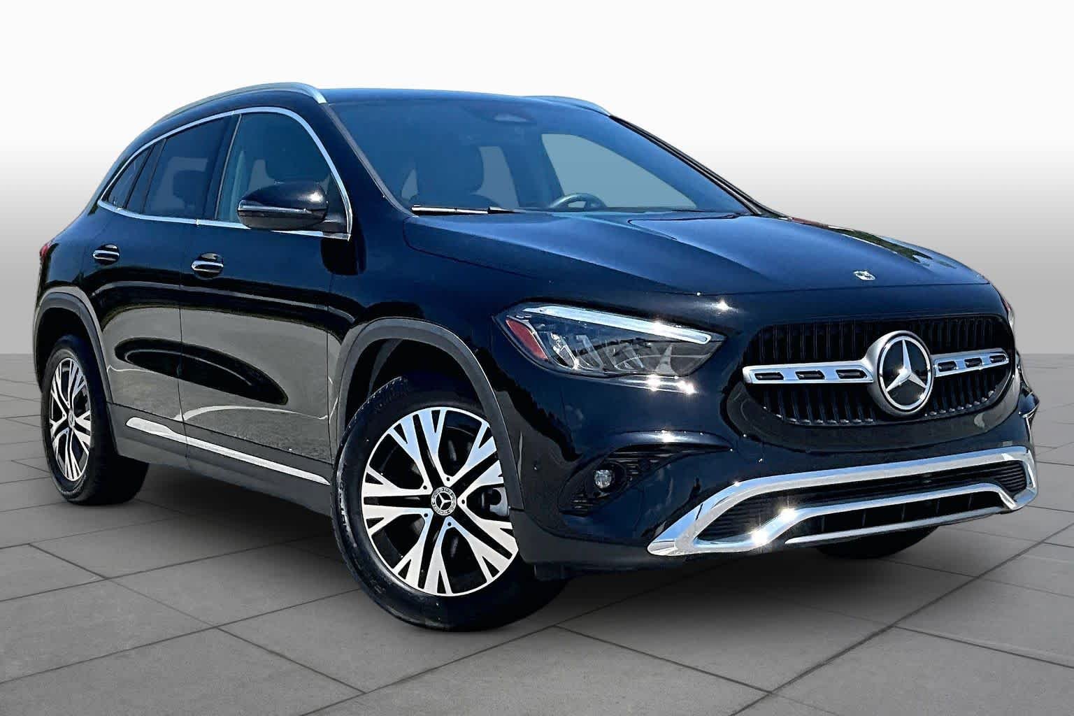 Used 2025 Night Black Mercedes-Benz GLA 250 image 3