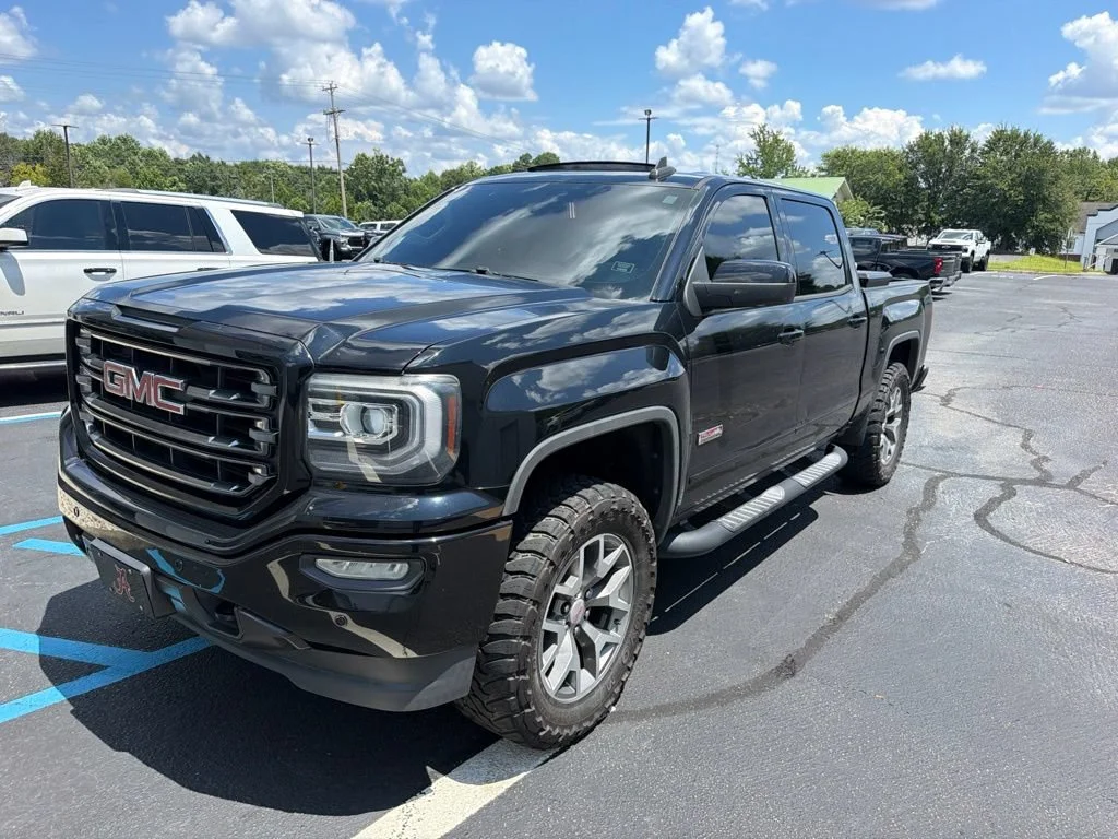 Used 2018 ONYX BLACK GMC SLT image 3