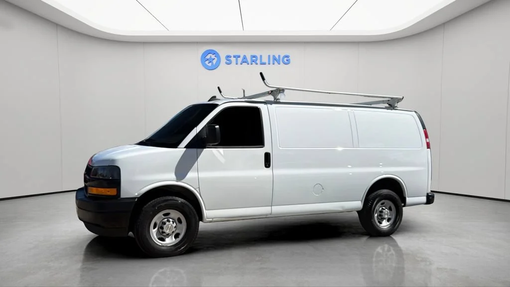 Used 2023 SUMMIT WHITE Chevrolet RWD 2500 Regular Wheelbase WT image 2
