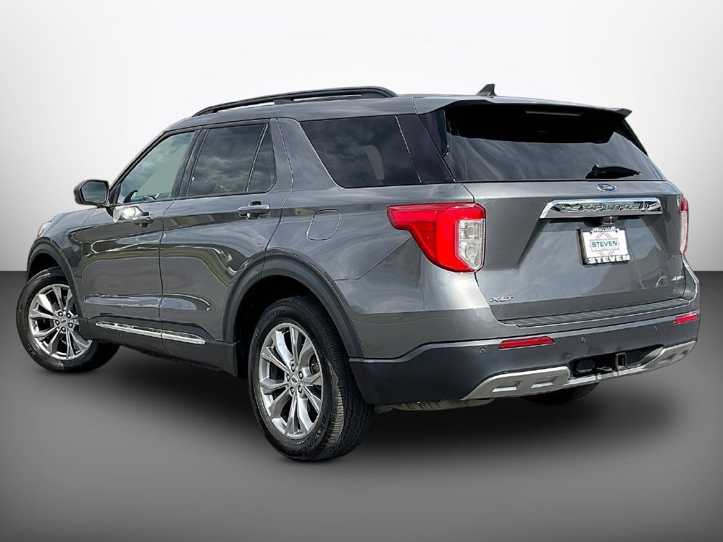 Used 2023 Gray Ford XLT image 4