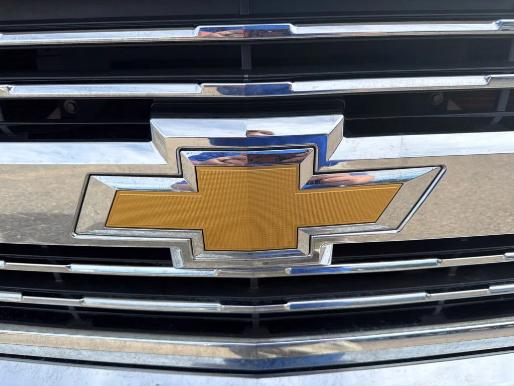 Used 2017 SUMMIT WHITE Chevrolet Work Truck image 13