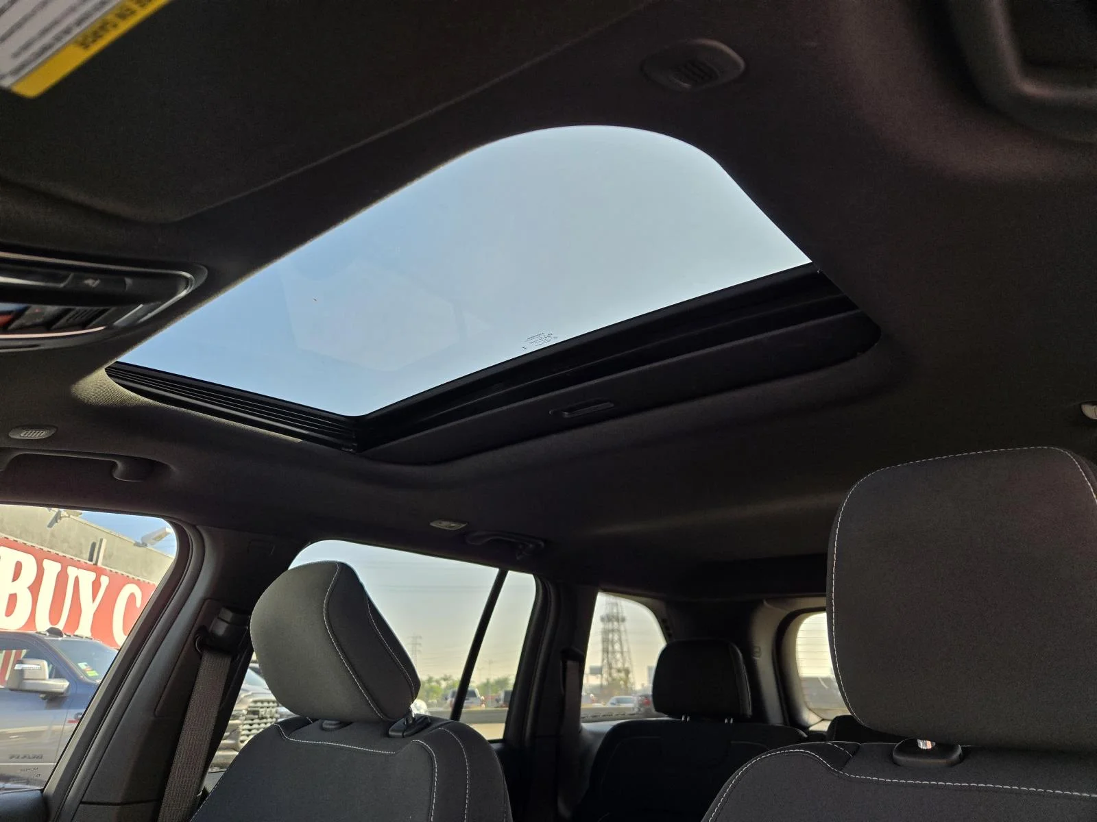 2025 Jeep Grand Cherokee Laredo - Photo 23