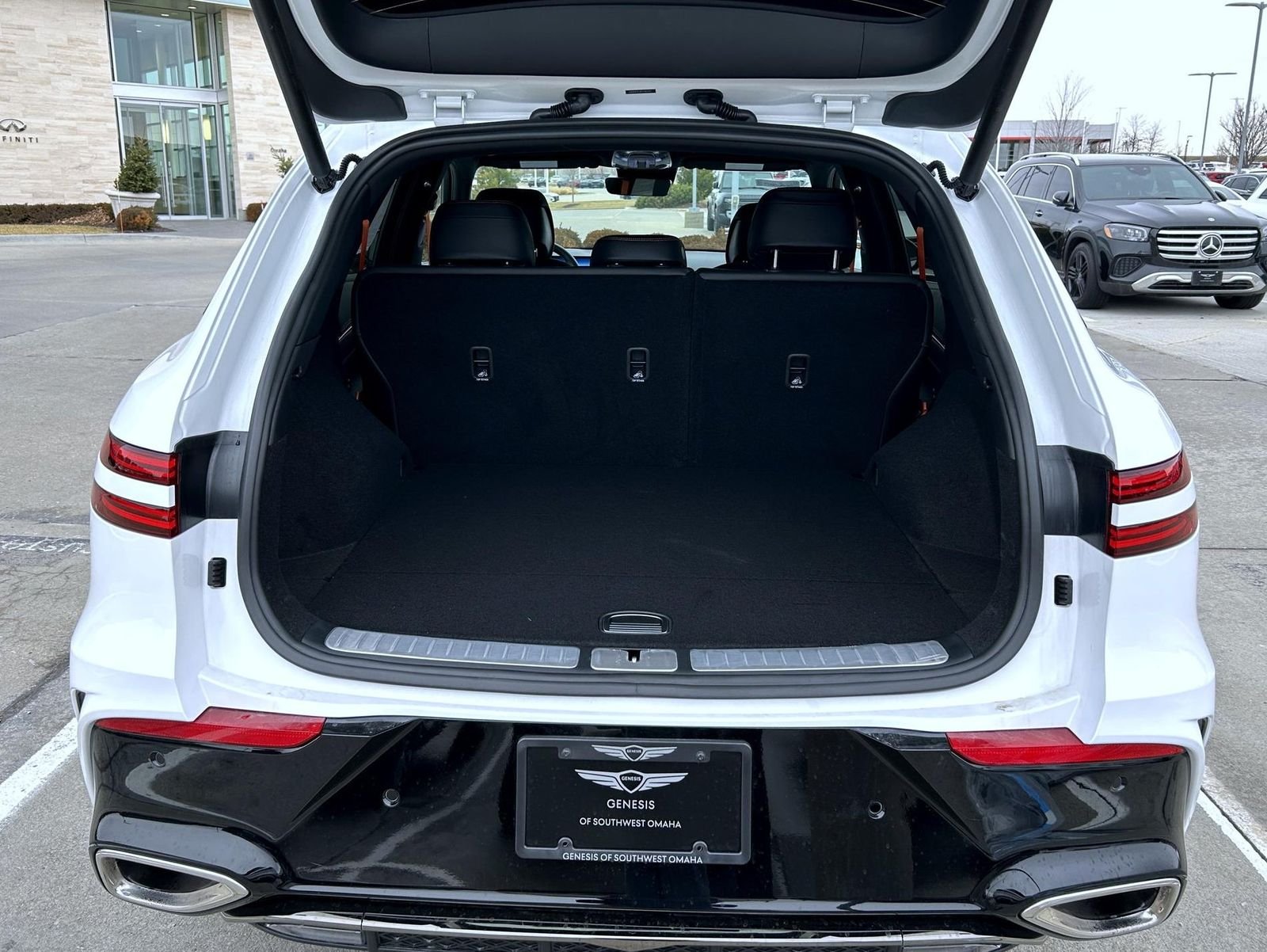 New 2026 White Genesis 2.5T Sport Prestige image 9