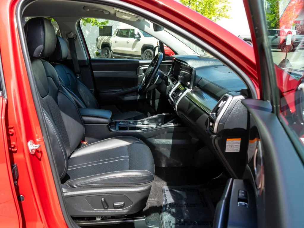 Used 2023 Red Kia EX image 10
