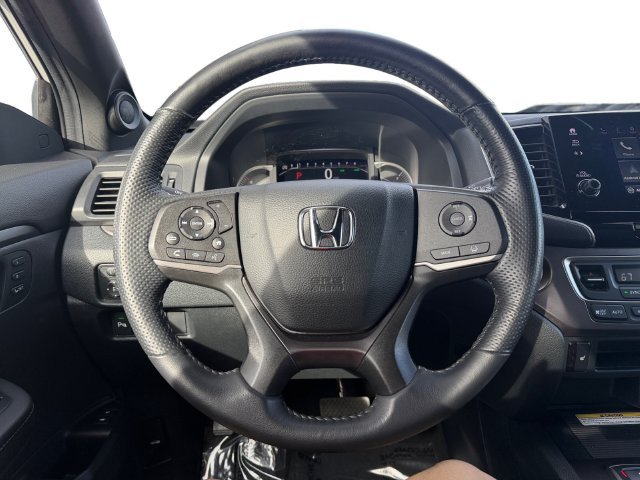 Used 2023 White Honda EX-L image 10