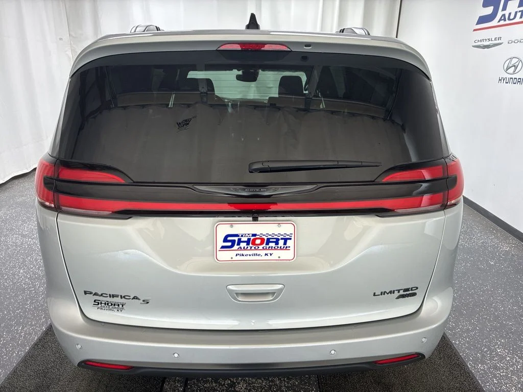 New 2026 Silver Chrysler Limited image 5