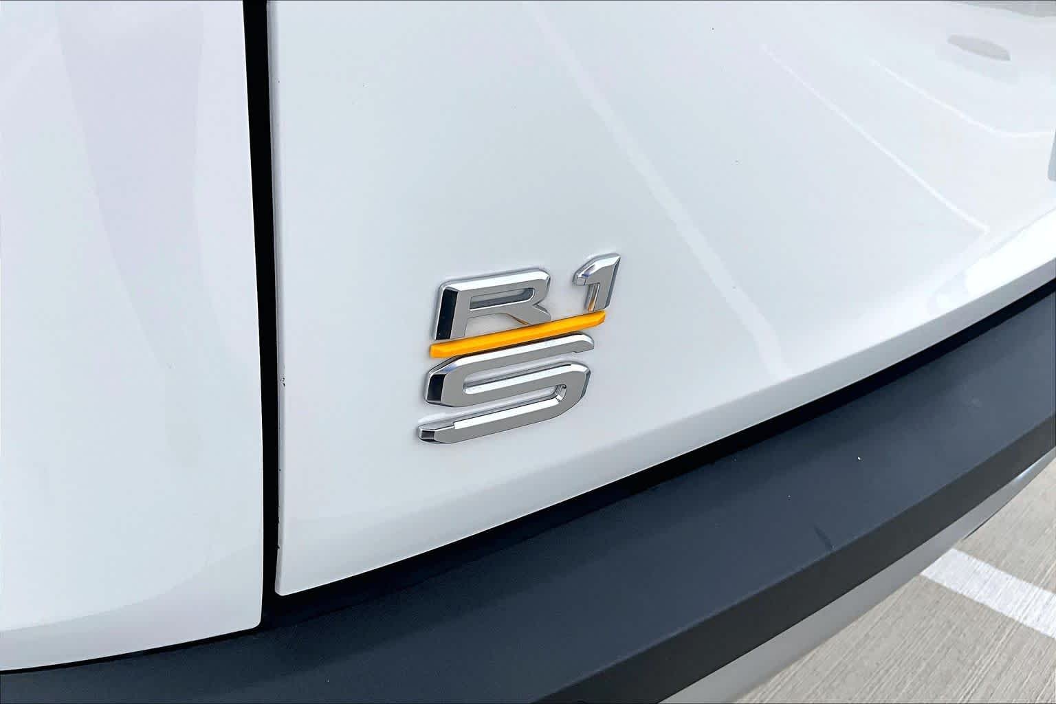 Used 2024 Glacier White Rivian Adventure image 9