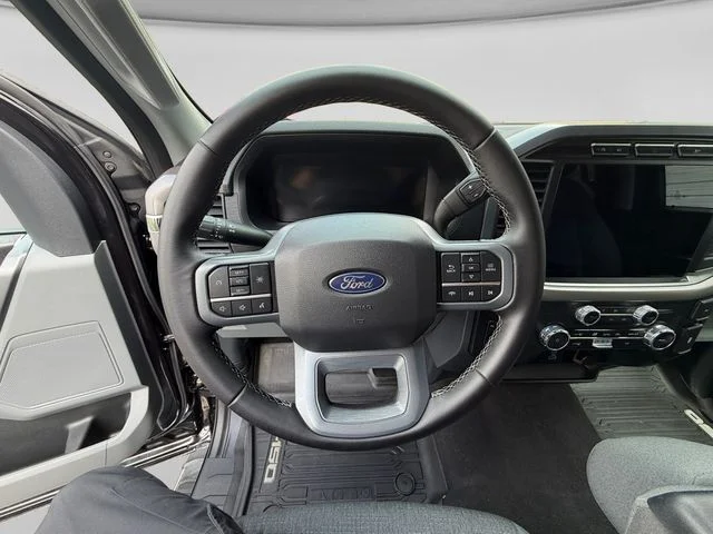 Used 2024 Agate Black Metallic Ford XLT image 13
