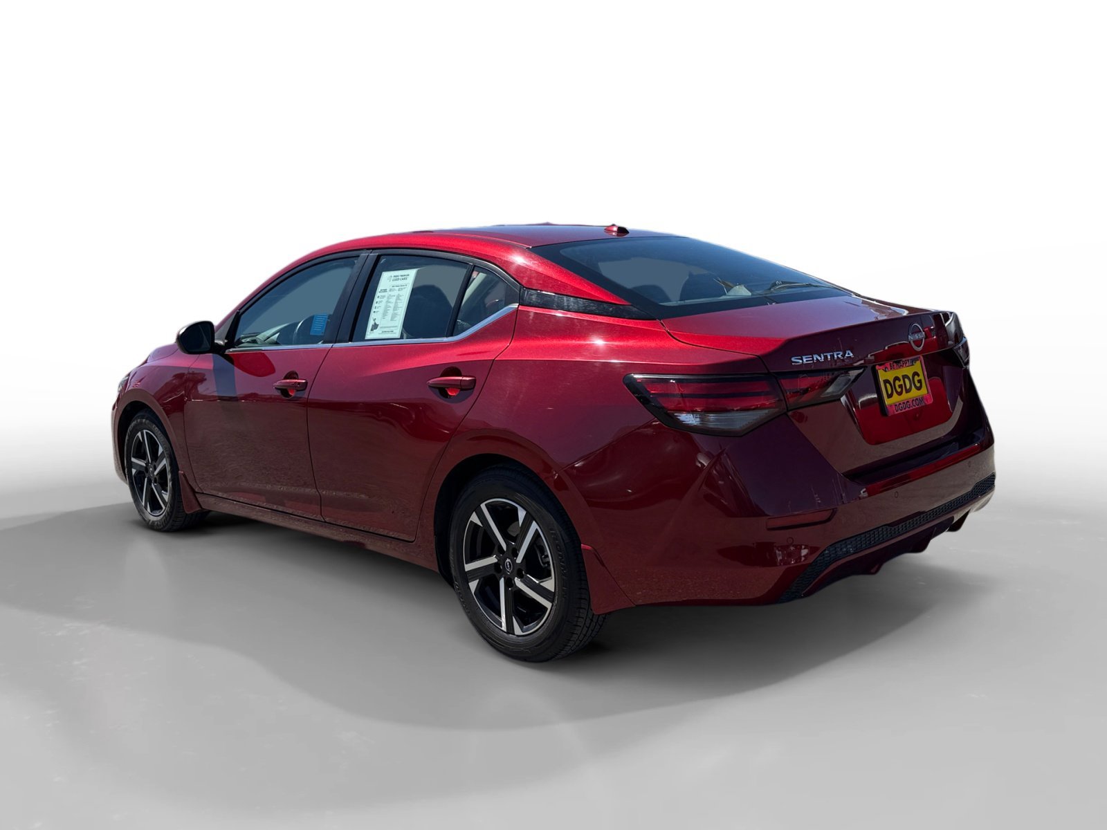Used 2024 Scarlet Nissan SV image 3