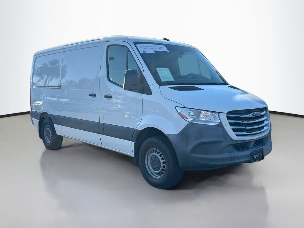 Used 2020 White Freightliner Base image 7