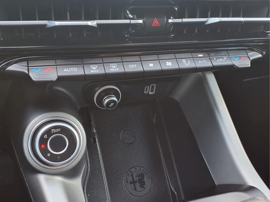 Used 2024 Red Alfa Romeo Ti image 19