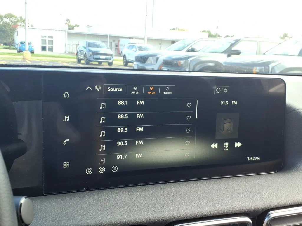 New 2027 Gun Metallic Nissan S image 15
