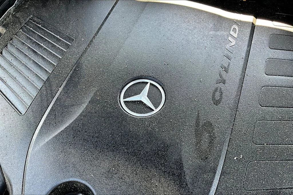 Used 2023 Mojave Silver Metallic Mercedes-Benz GLS 450 image 34