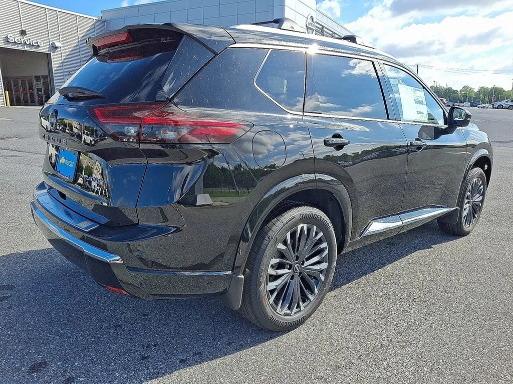 New 2026 Black Nissan Platinum image 4
