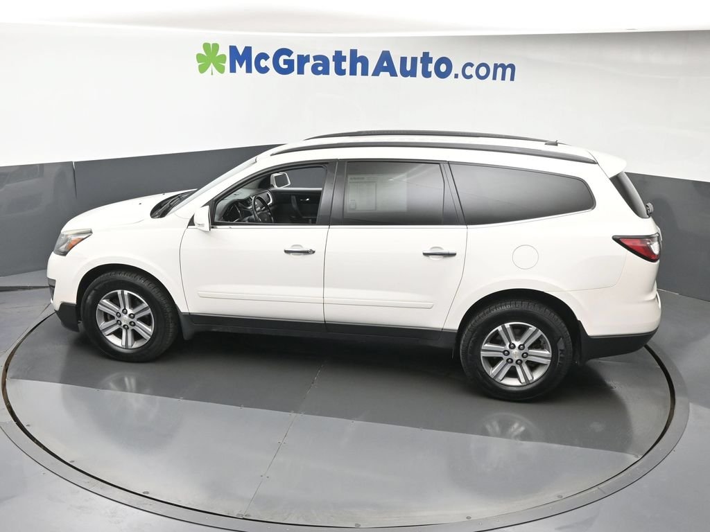 Used 2015 White Chevrolet 2LT image 26