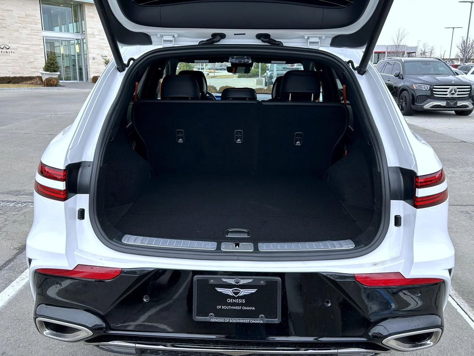 New 2026 White Genesis 2.5T Sport Prestige image 9