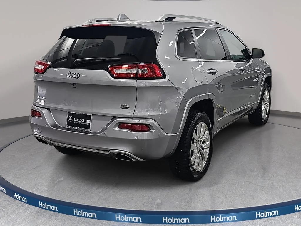 Used 2017 Silver Jeep Overland image 6