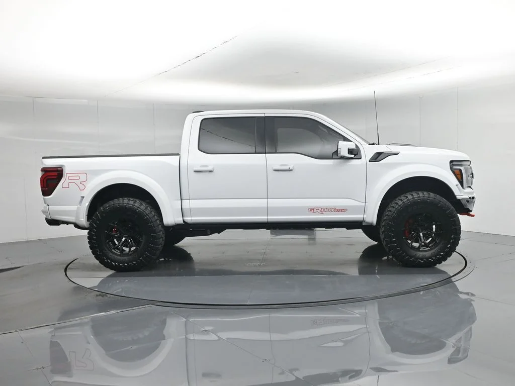 New 2026 Oxford White Ford Raptor image 30