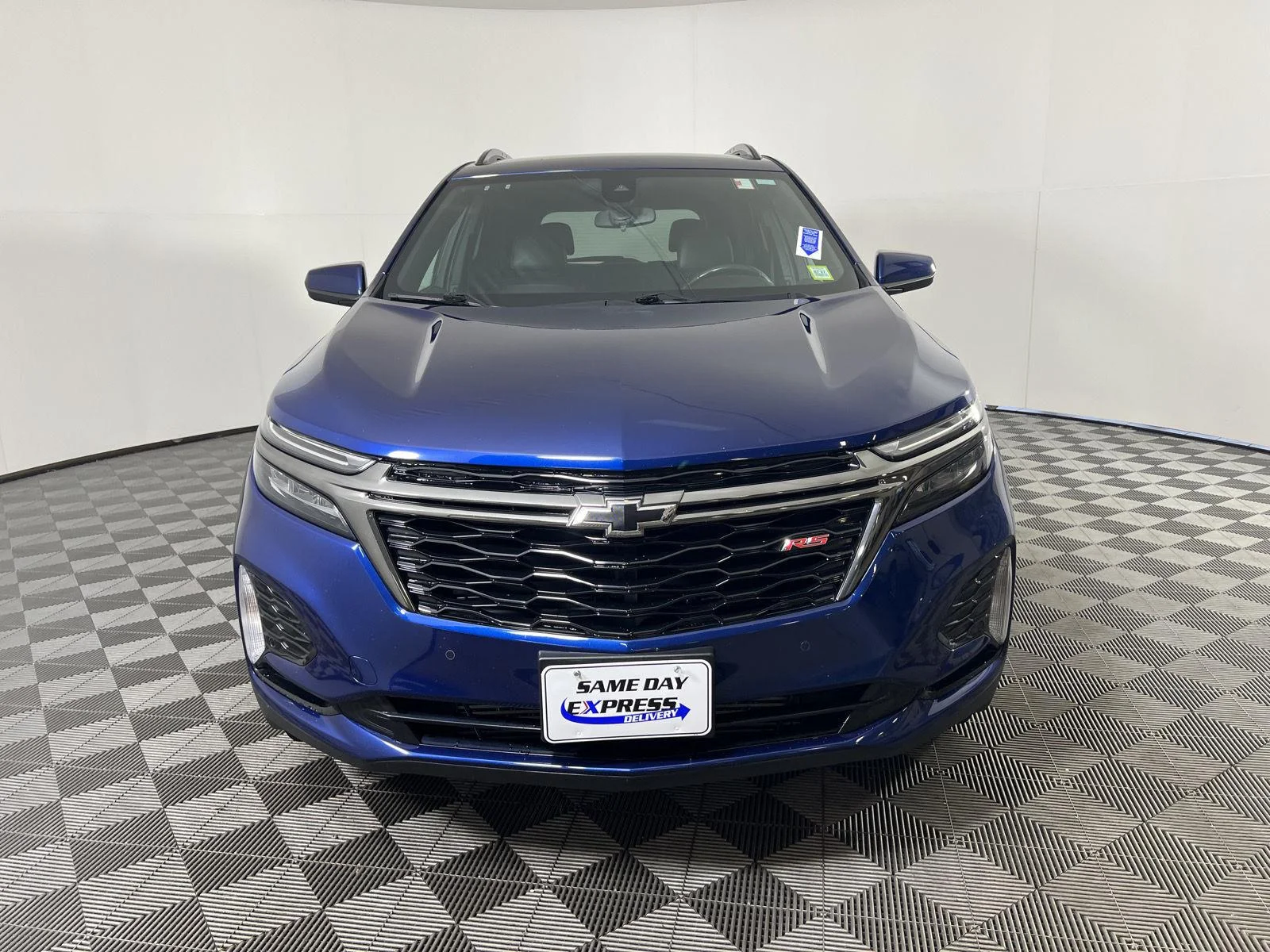 Used 2022 Blue Glow Metallic Chevrolet RS image 25
