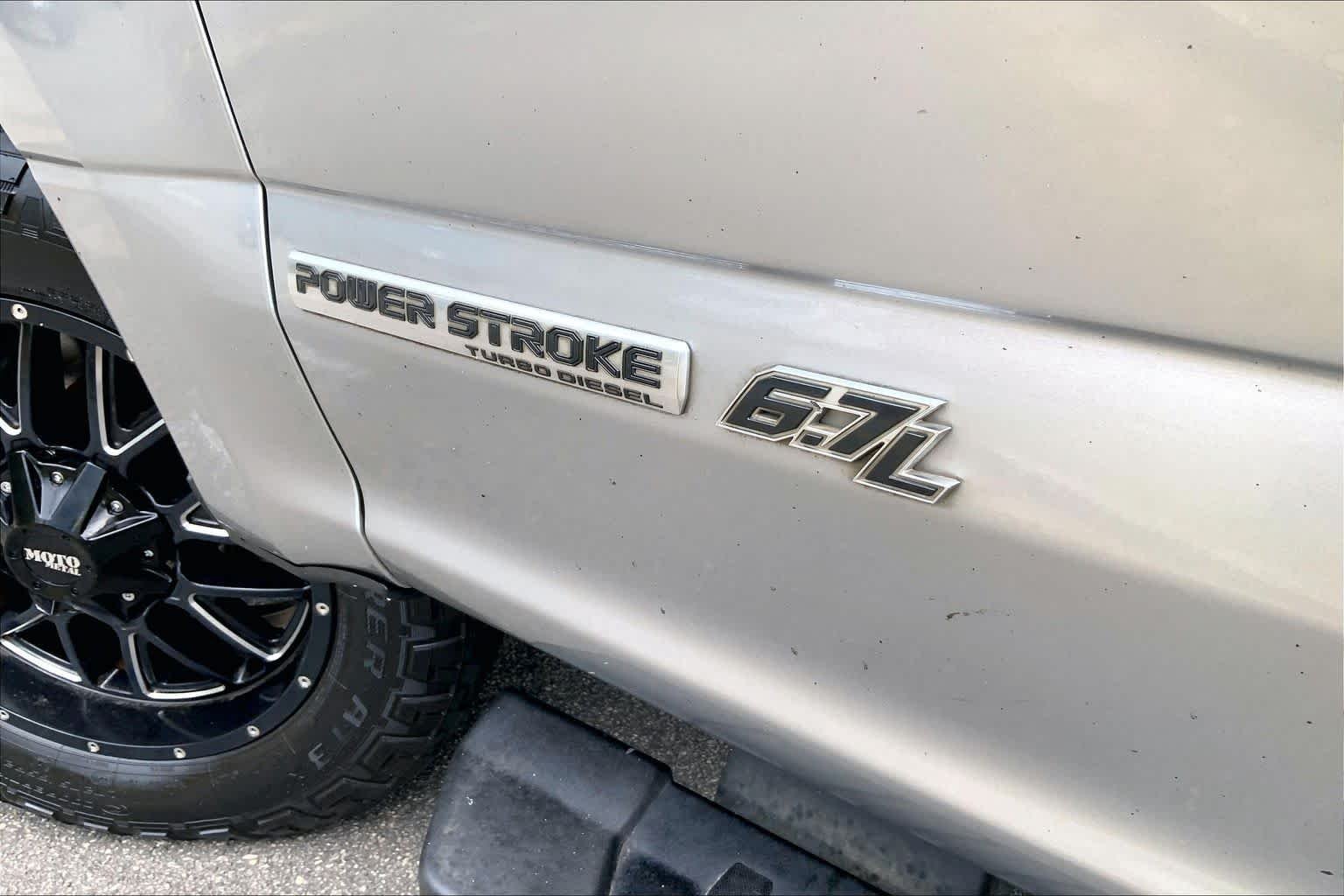 Used 2020 Iconic Silver Ford LARIAT image 10