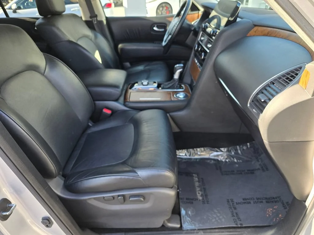 Used 2024 Silver Nissan SL image 16