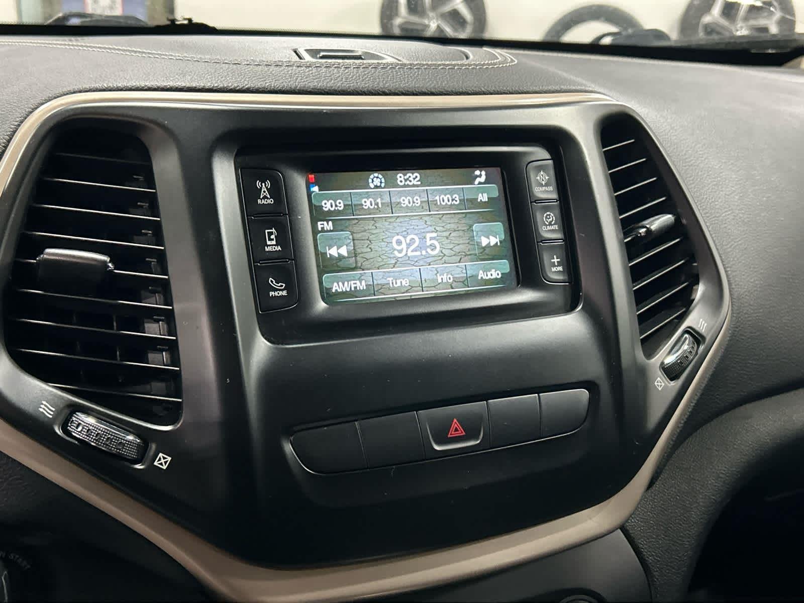2014 Jeep Cherokee Latitude - Photo 30
