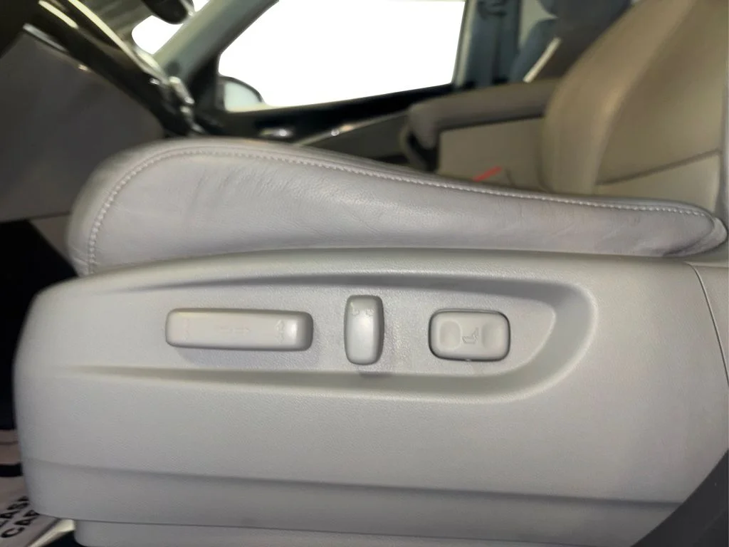 Certified Used 2018 Modern Steel Metallic Acura 3.5L image 29
