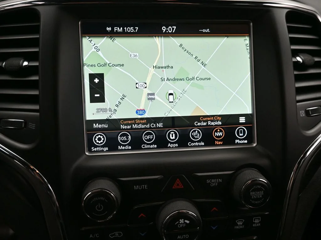 Used 2018 Red Jeep Altitude image 20