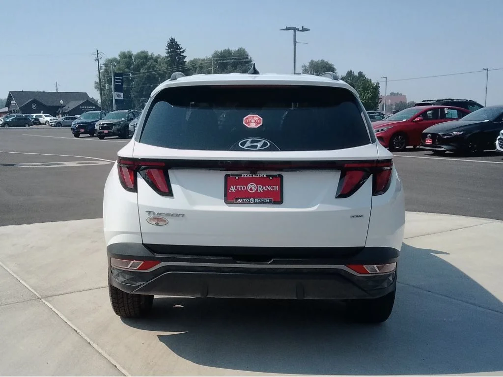 Used 2024 White Pearl Hyundai SEL image 4