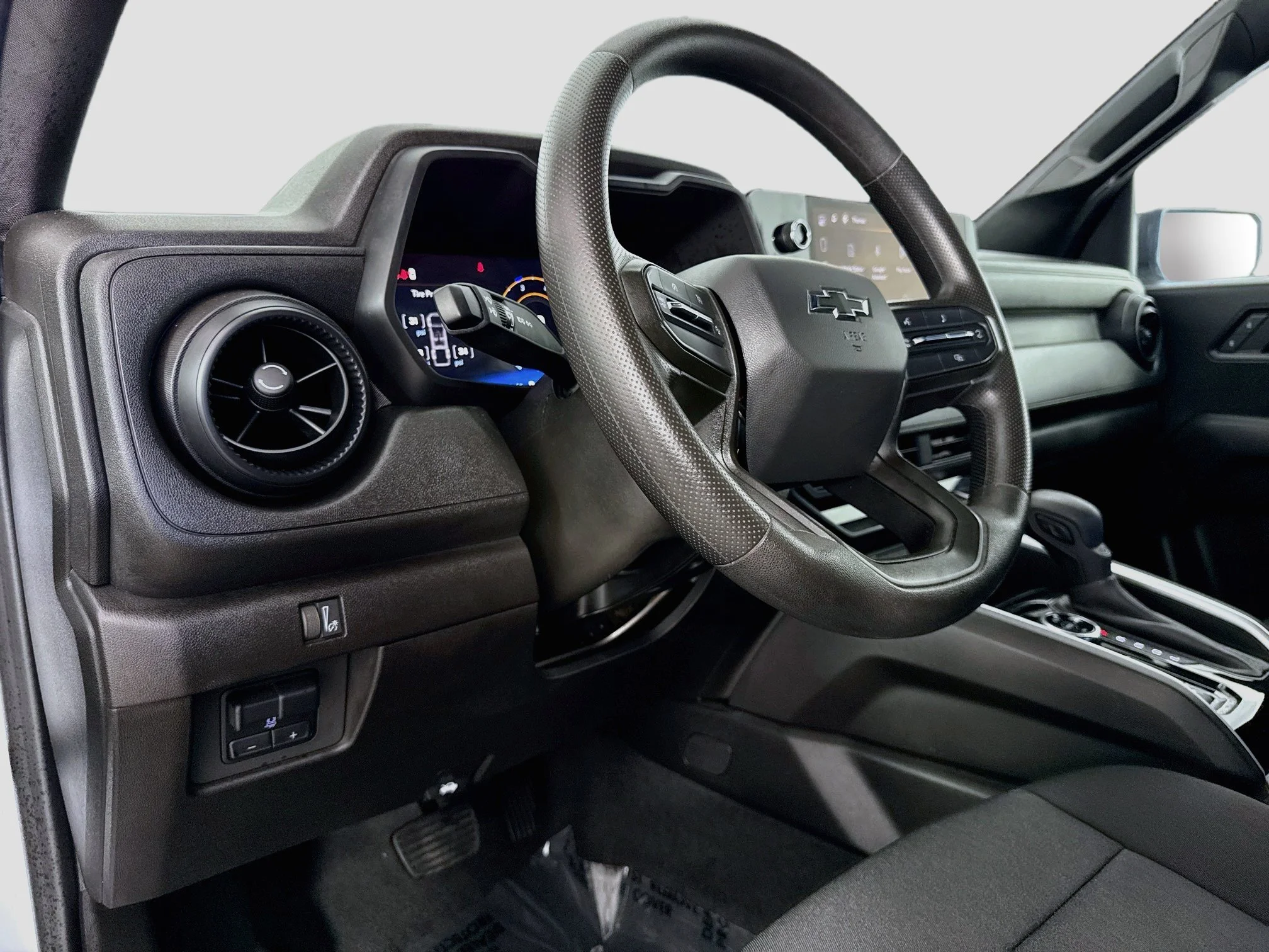 Used 2024 Summit White Chevrolet Trail Boss image 11