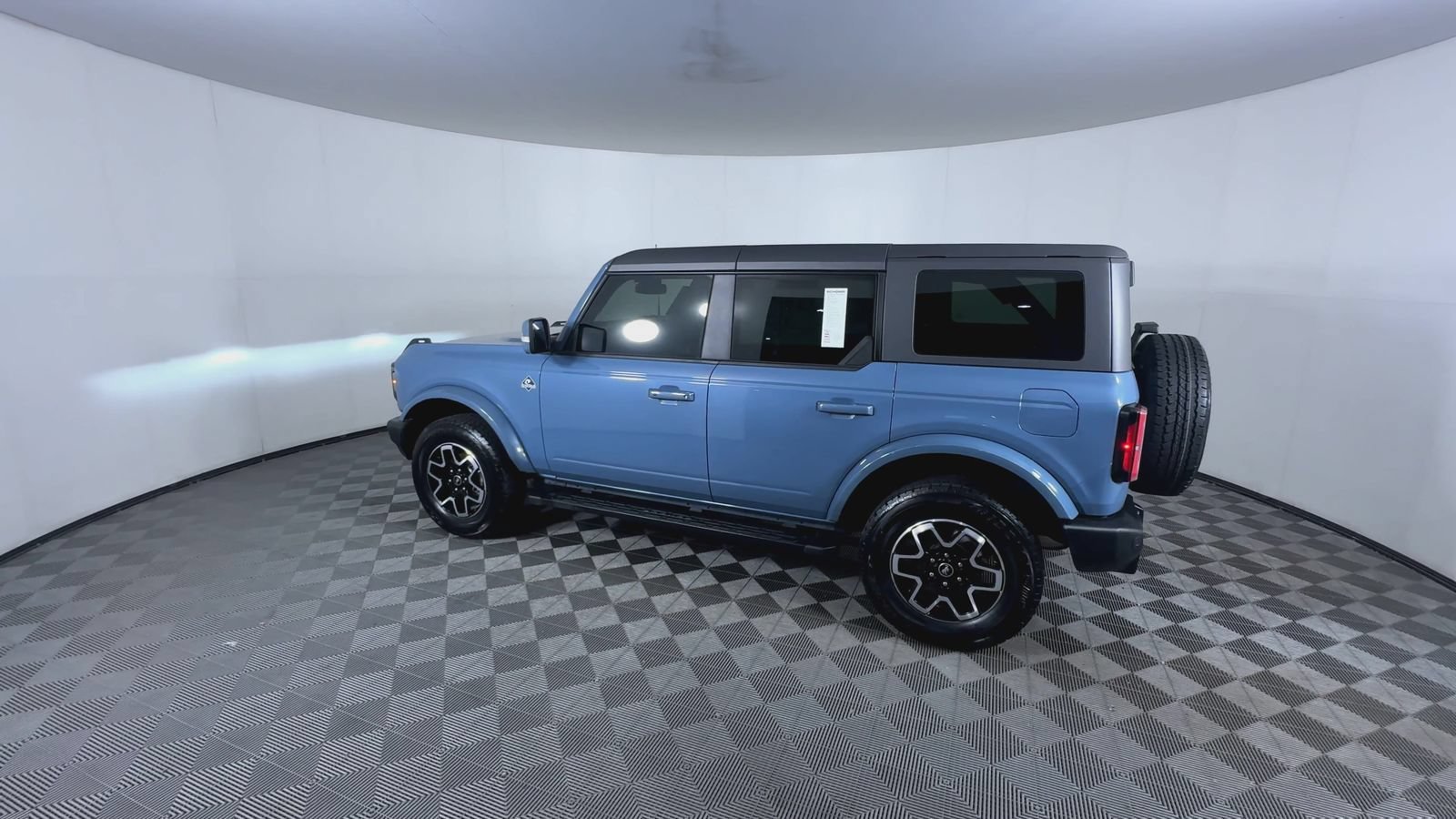 Used 2024 Azure Gray Metallic Tri-Coat Ford Outer Banks image 6