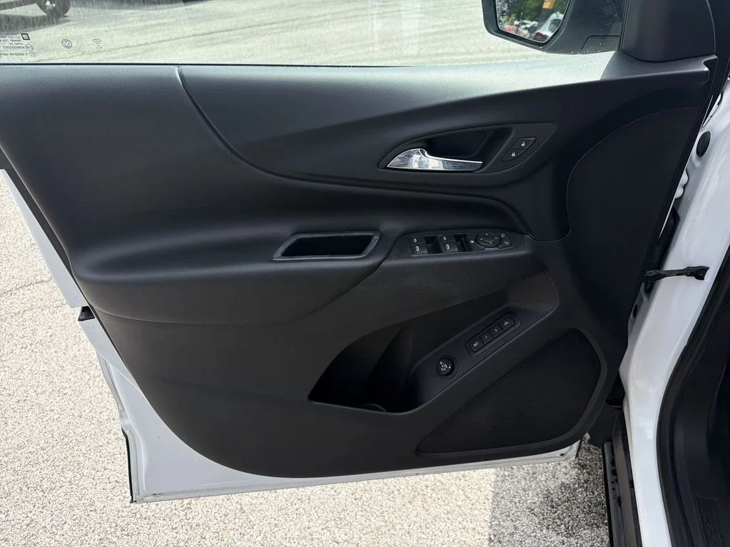 Used 2020 White Chevrolet LT image 21