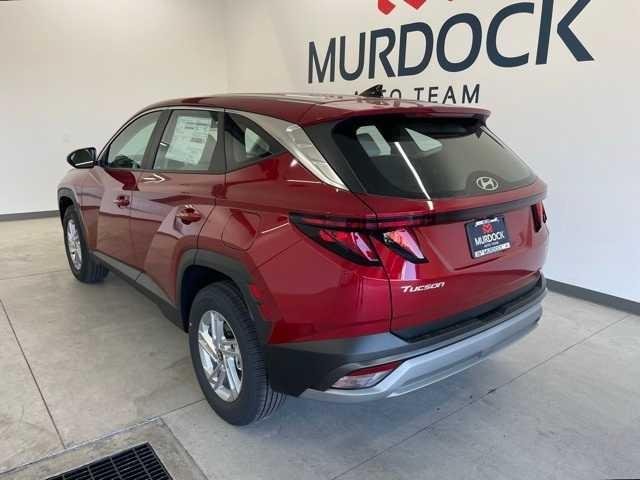Used 2025 Ultimate Red Hyundai SE image 3