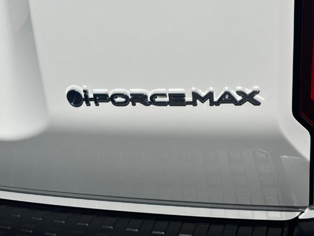 Used 2025 White Toyota 1958 image 11